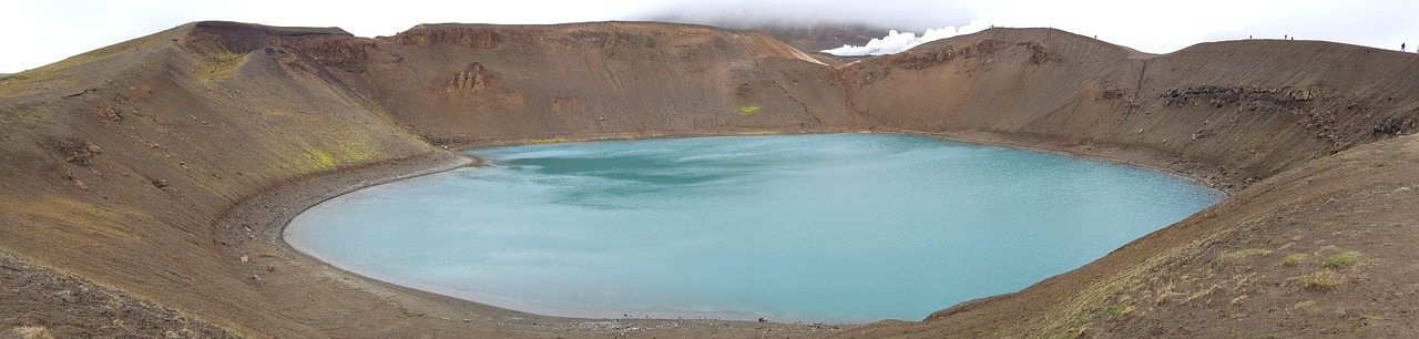 Laguna Salda: Laguna Salada: A Desert Oasis In Crisis TL;DR:…